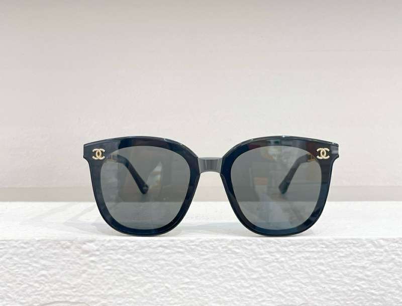 Picture of Chanel Sunglasses _SKUfw57231972fw